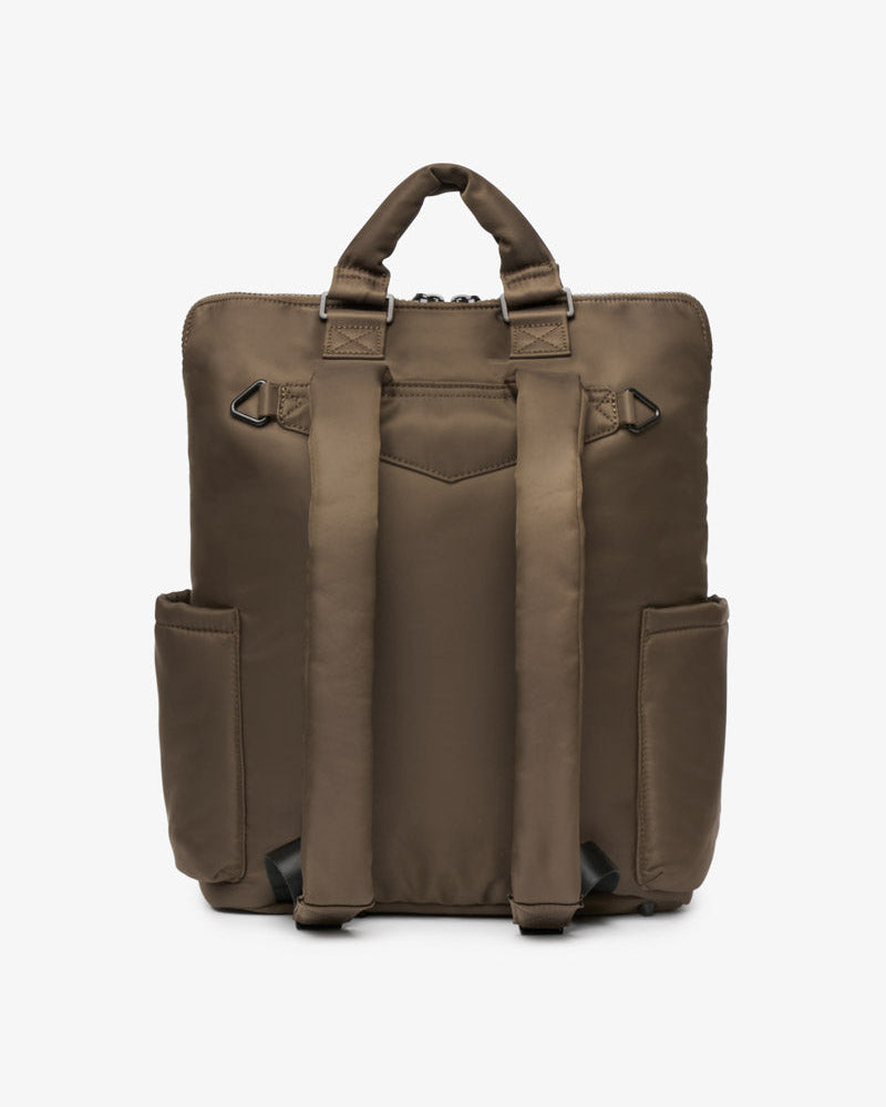 Ozzy Changing Tote / Backpack 2.0 Chocolate