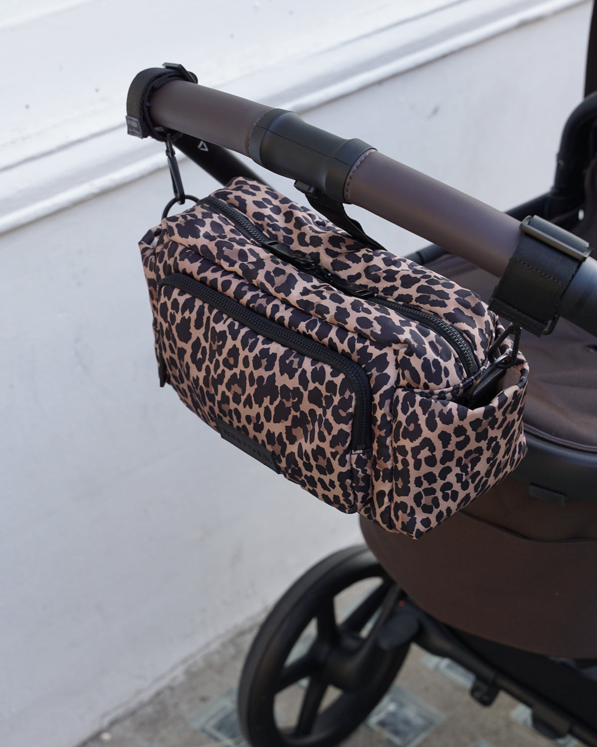 Inka Buggy Organiser Lighter Leopard Print