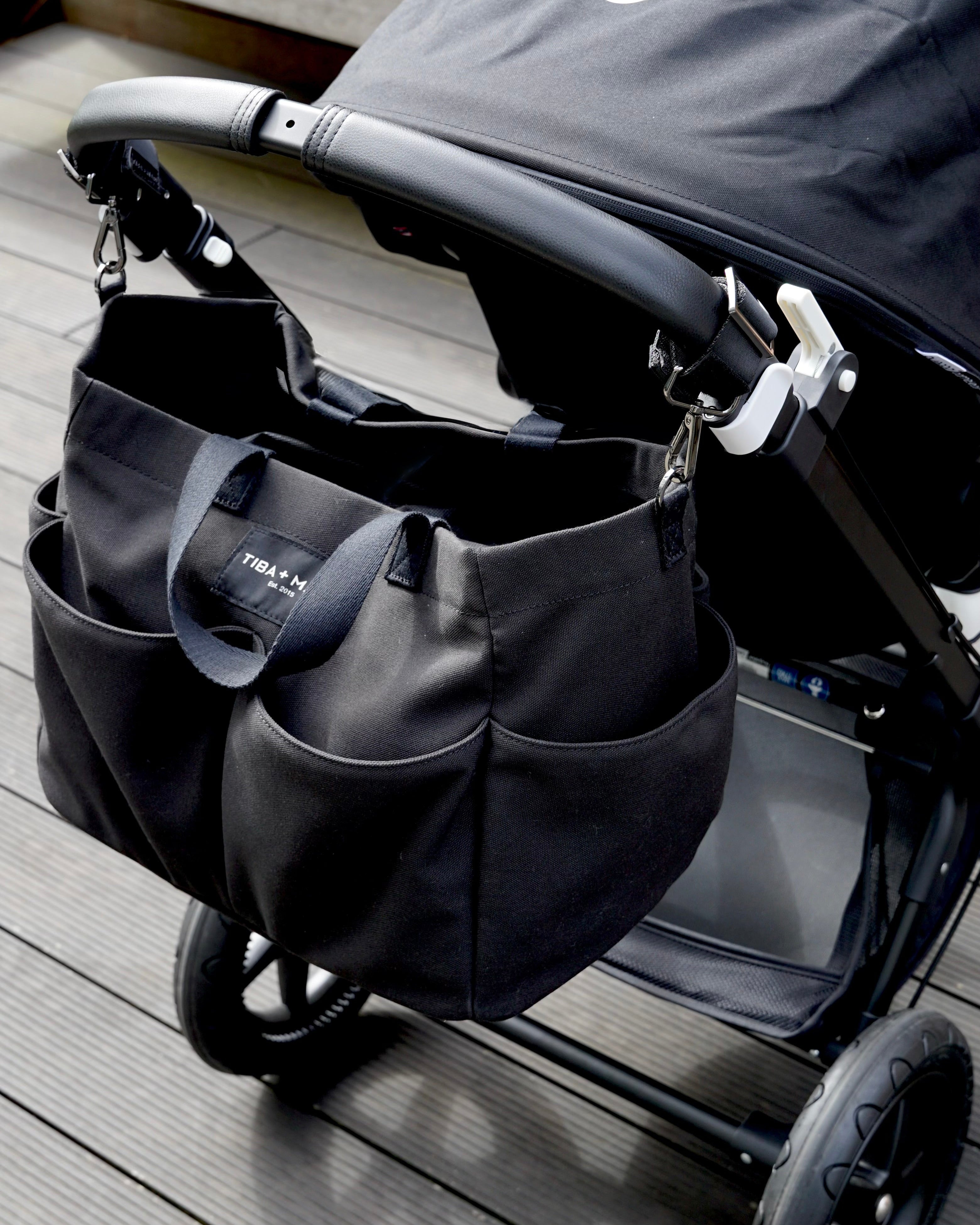 T+M Canvas Pocket Tote Black