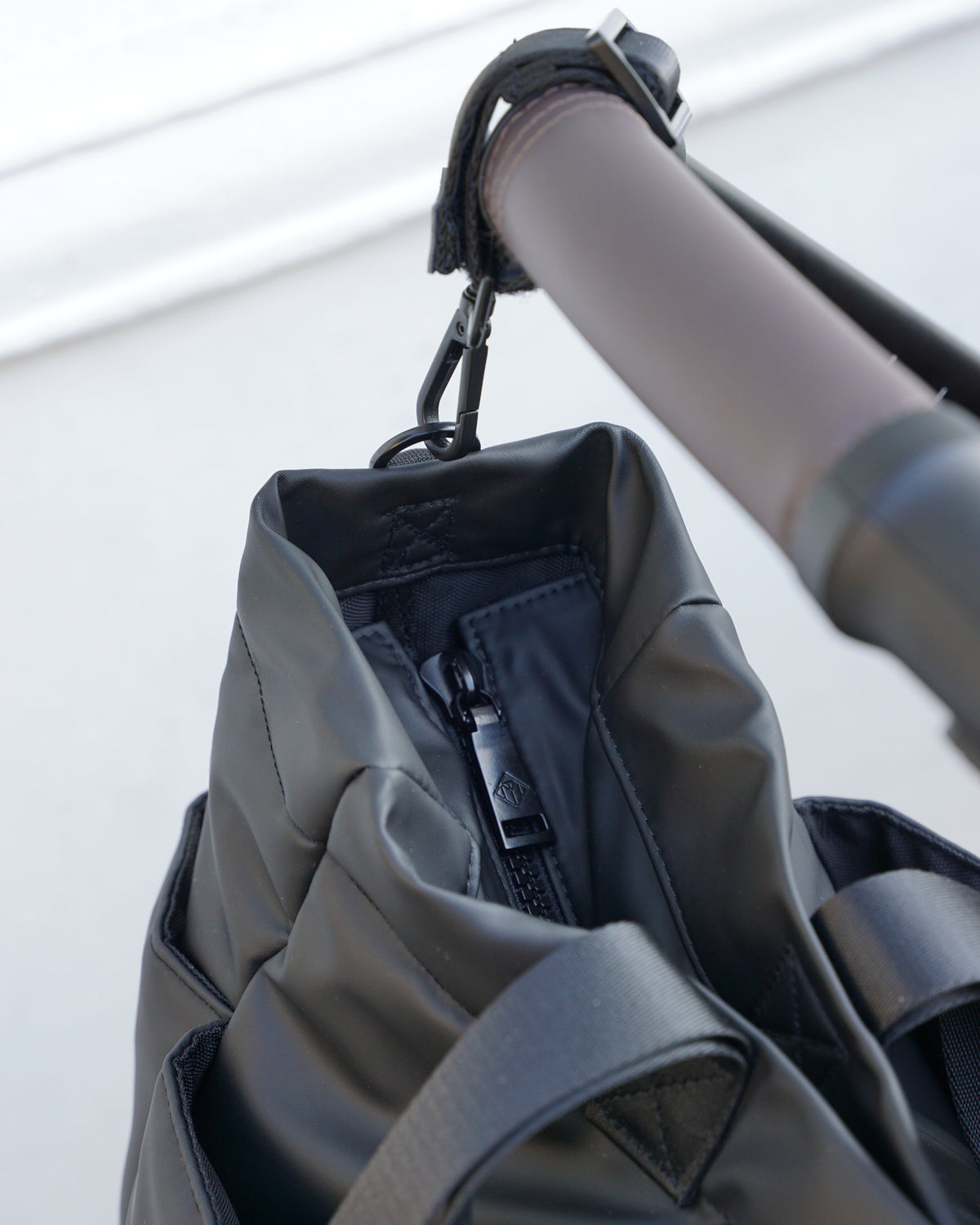 T+M Canvas Pocket Tote Matte Black