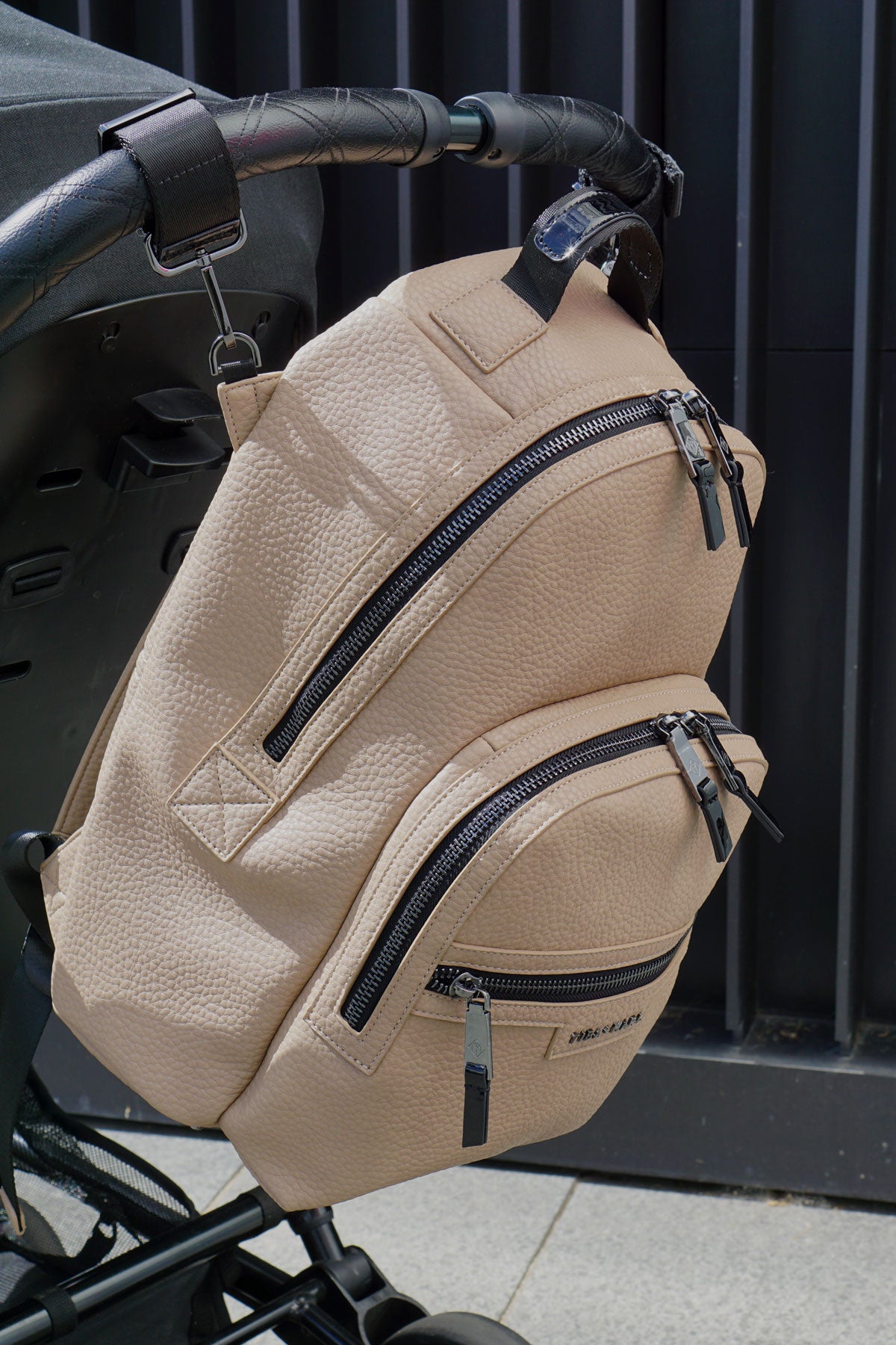 Elwood Changing Backpack Taupe